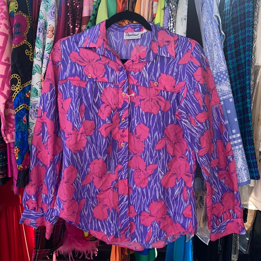 Vintage Lady Diplomat Pink & Purple Floral Springtime B/u Shirt